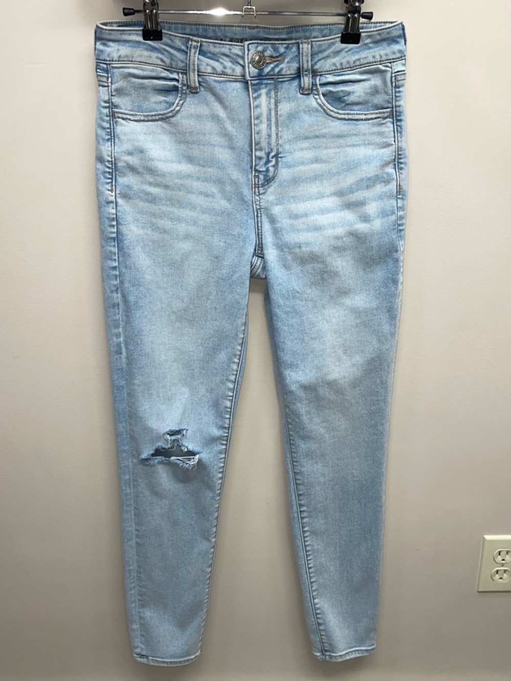 American Eagle Next Level Stretch Hi Rise Jegging Distressed Ripped Knee 10 Reg